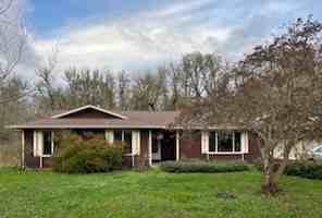 featured image of 775 Nw James Pl #NA