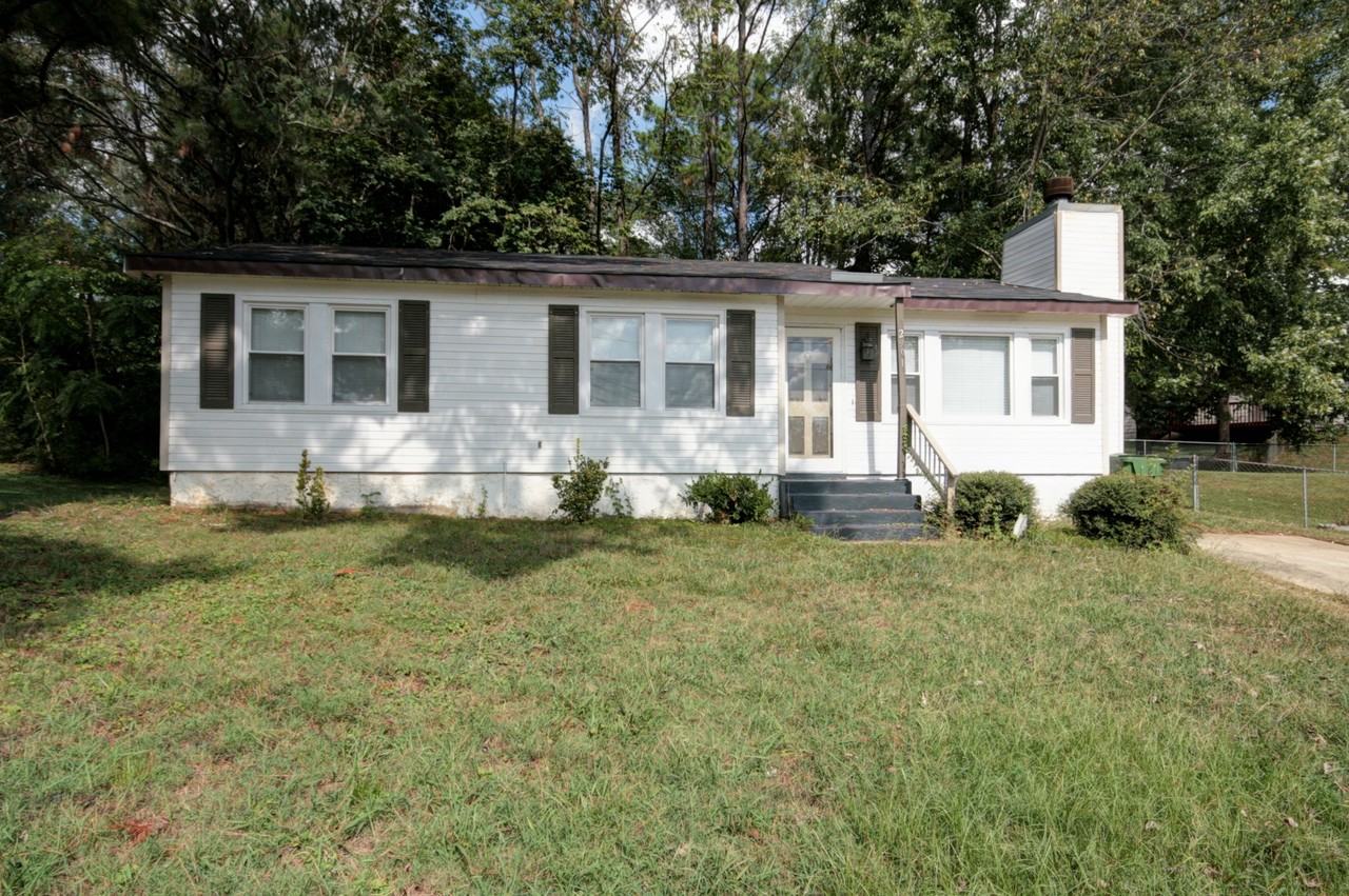 2901 Cochise Cir Nw #1