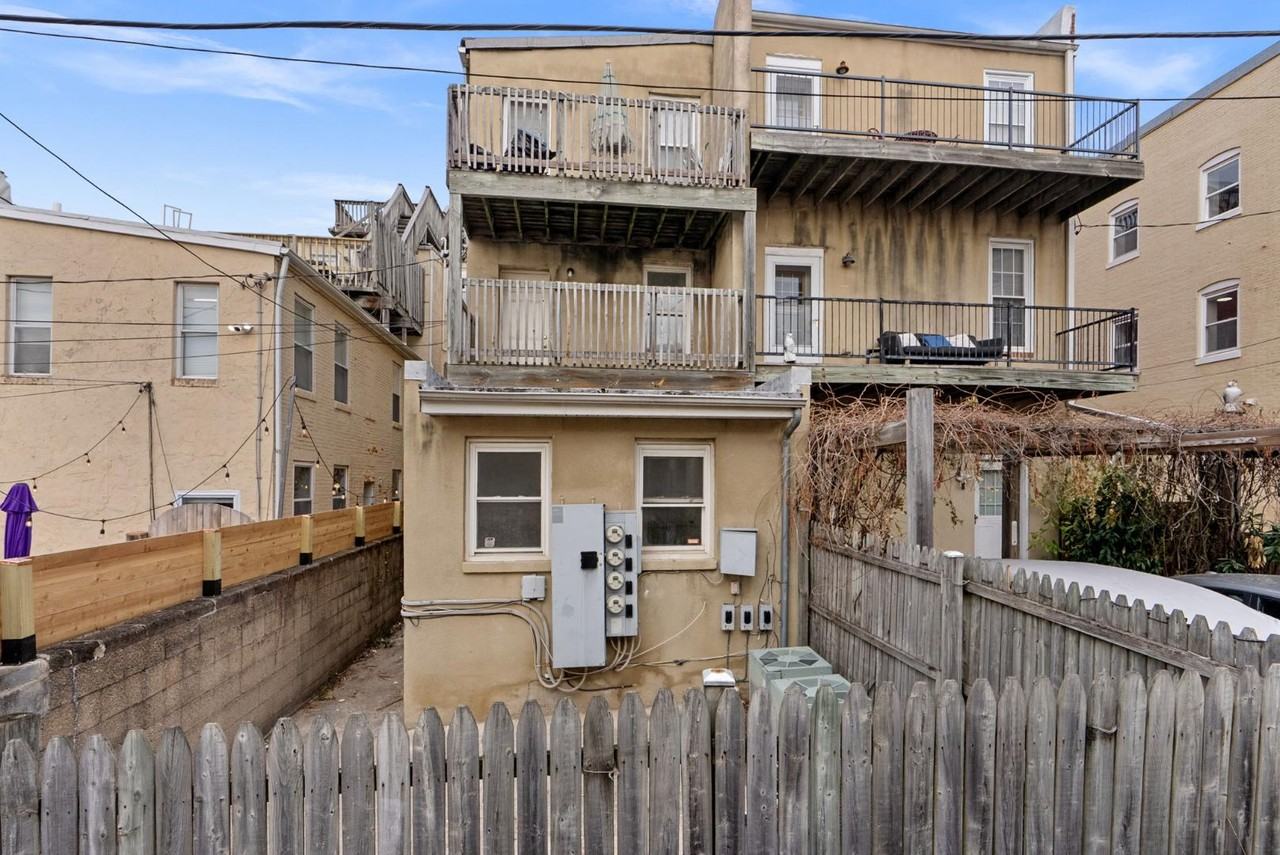 2021 E Baltimore St - Photo 4 of 6