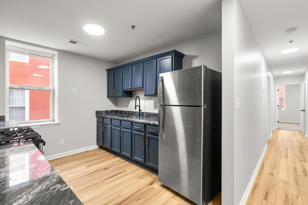 2025 E Baltimore St - Photo 5 of 15