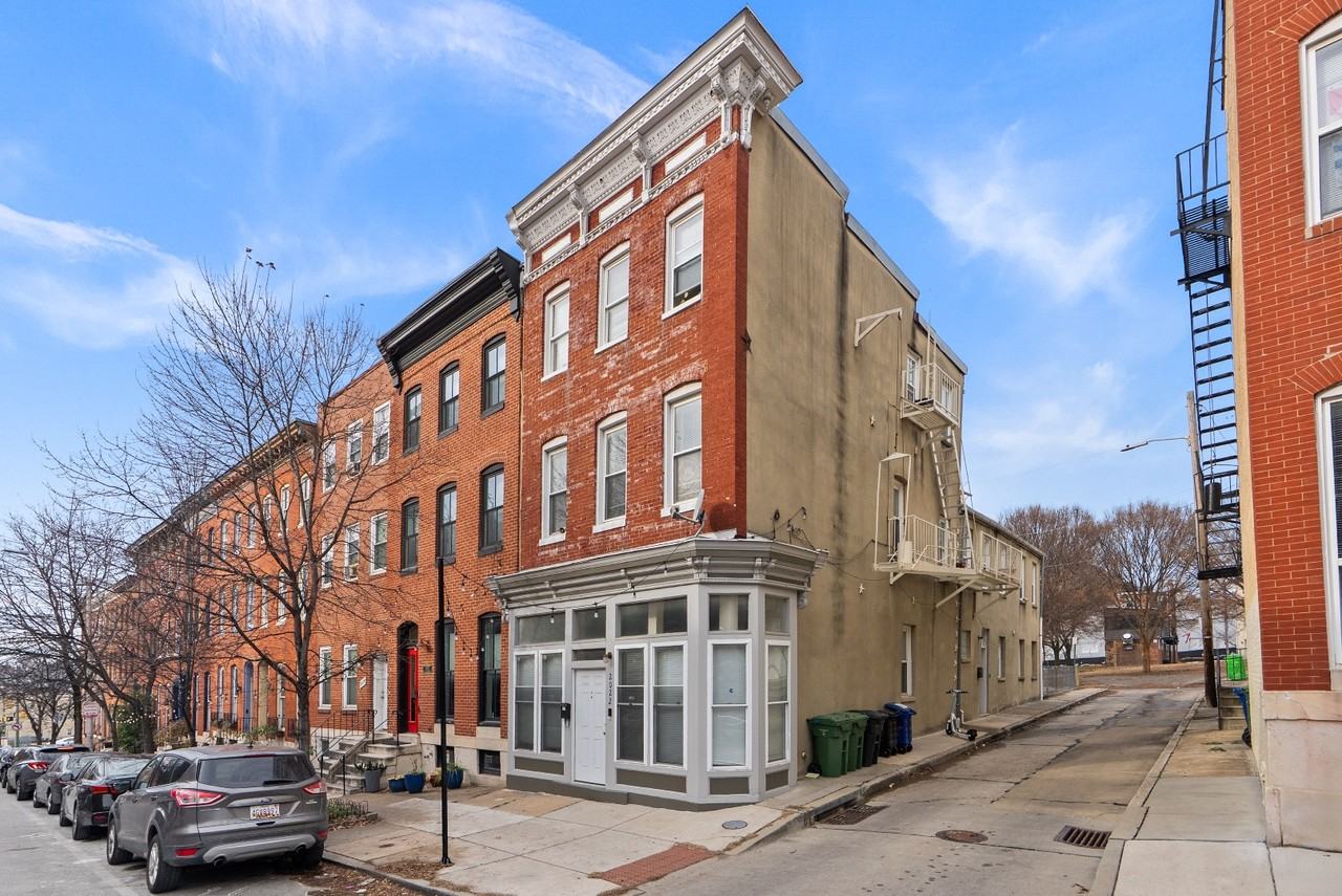 2022 E Baltimore St - Photo 2 of 9