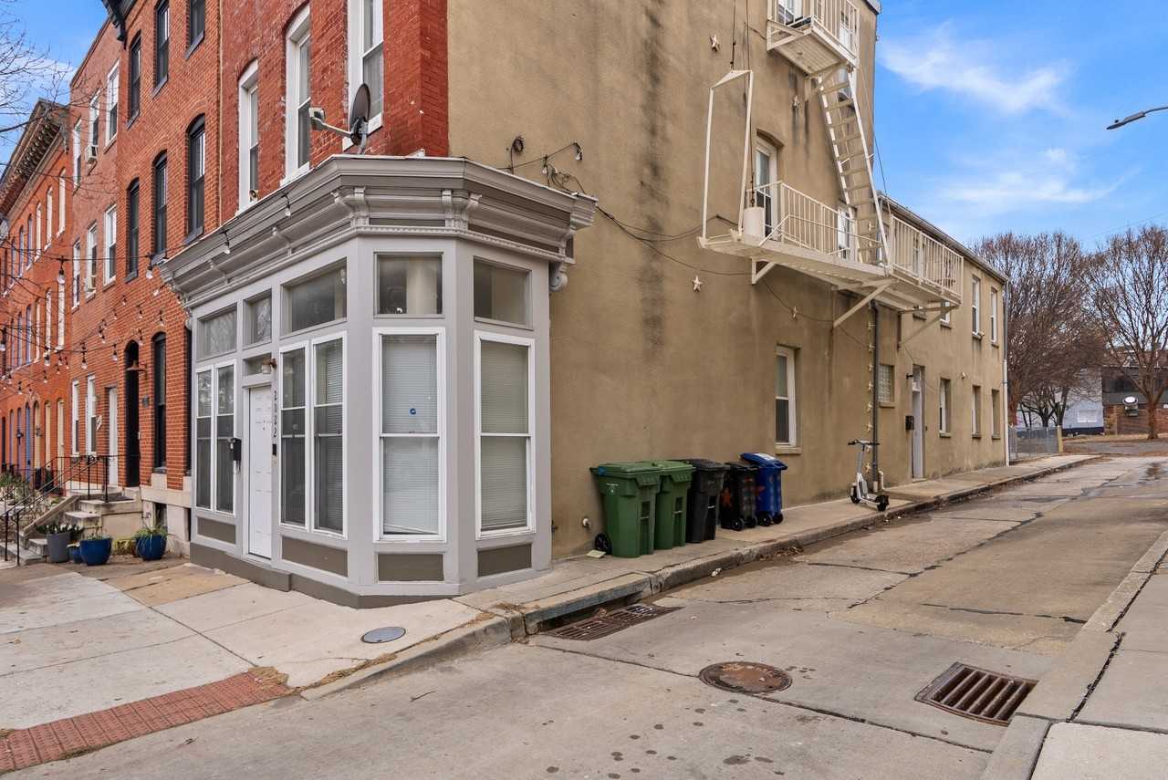 2022 E Baltimore St - Photo 3 of 9