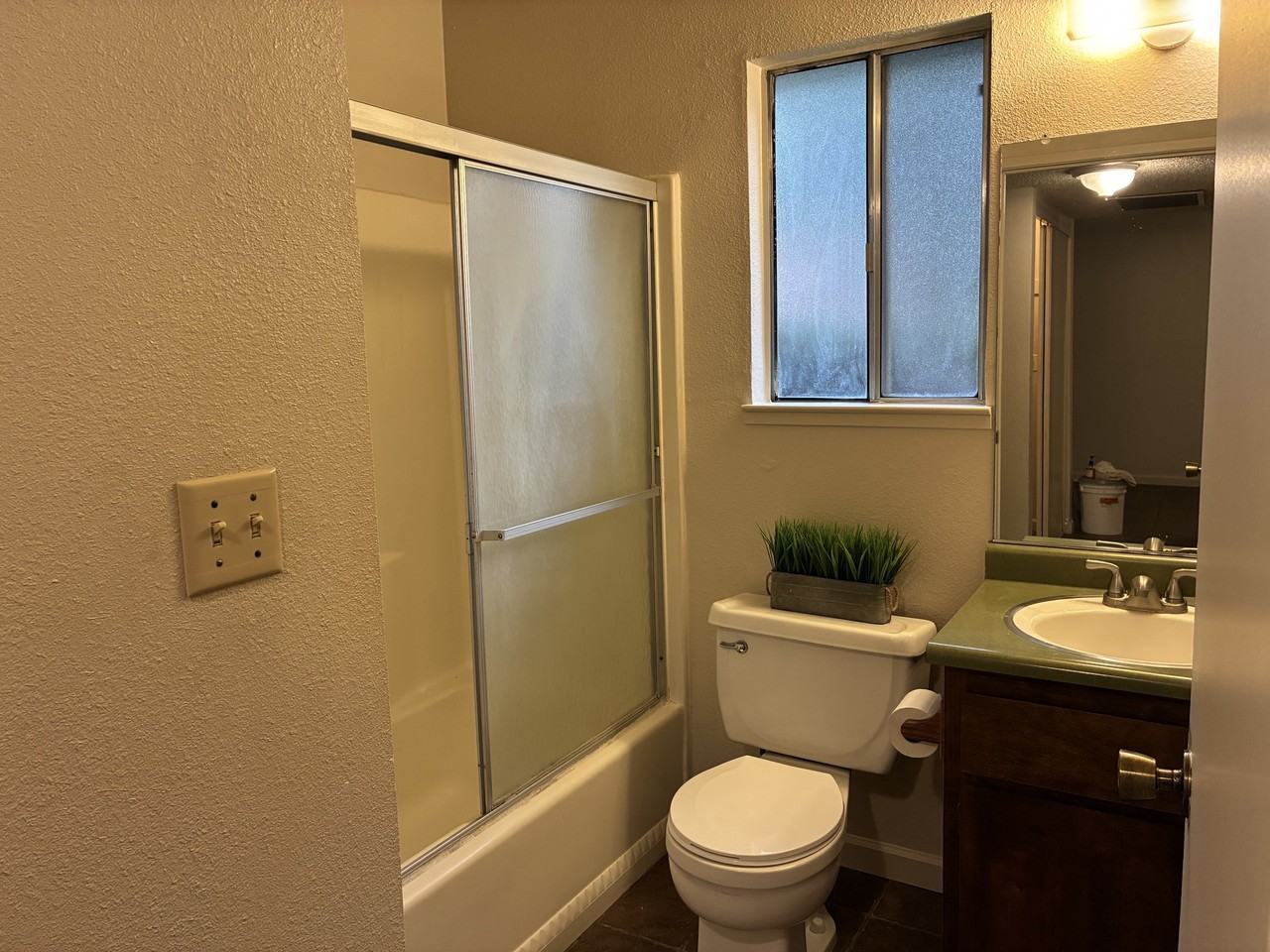 534 Sunrise Ave #1 - Photo 7 of 13