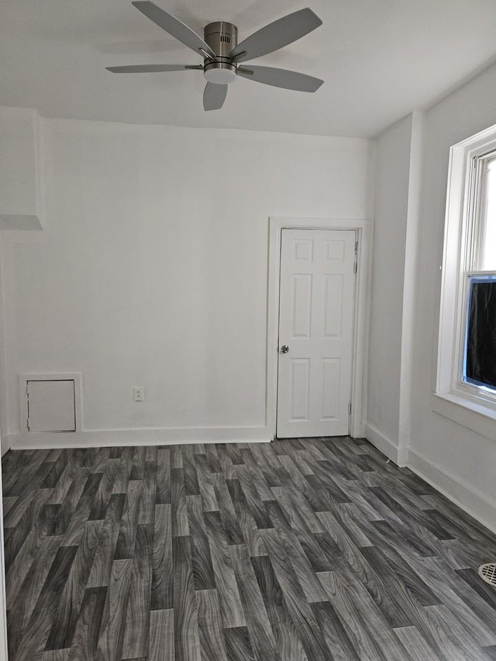 522 W Westmoreland St #2 - Photo 6 of 7