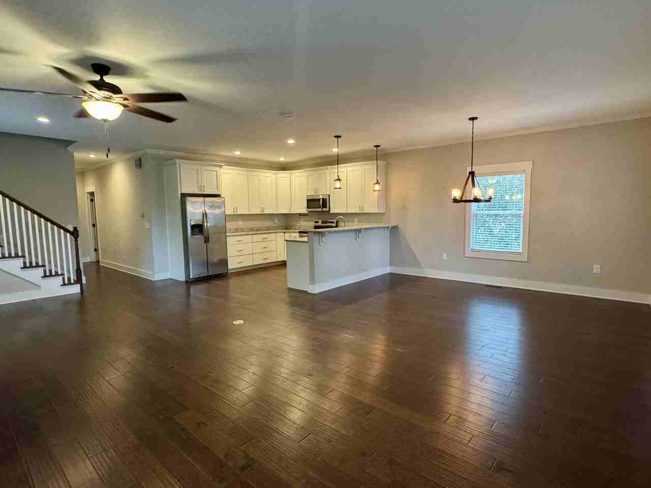 200 Banks St #1 - Photo 3 of 15