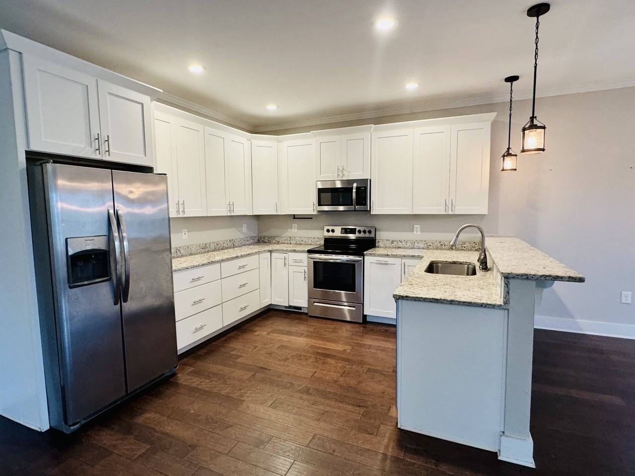 200 Banks St #1 - Photo 5 of 15