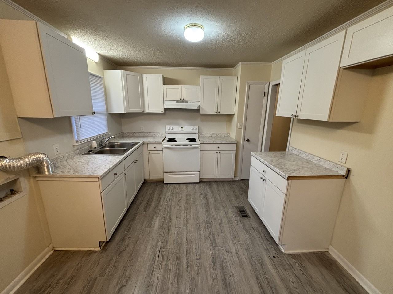 280 E Main St #1 - Photo 3 of 10