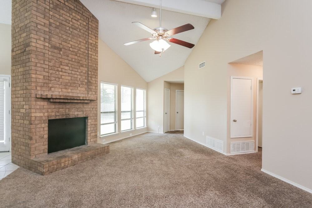 406 Kalmia Dr - Photo 3 of 25