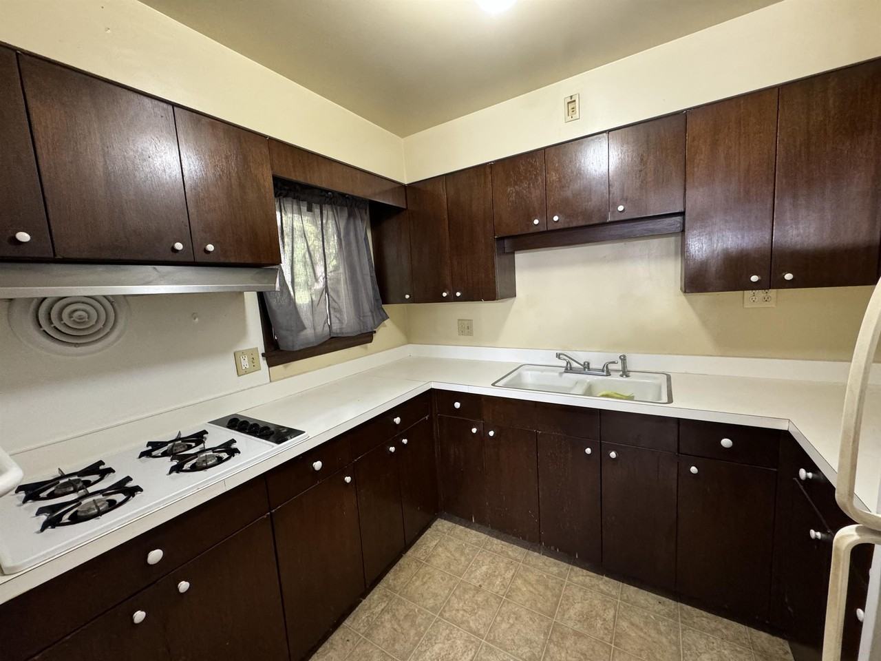 1845 Lincoln Ave #1 - Photo 5 of 12