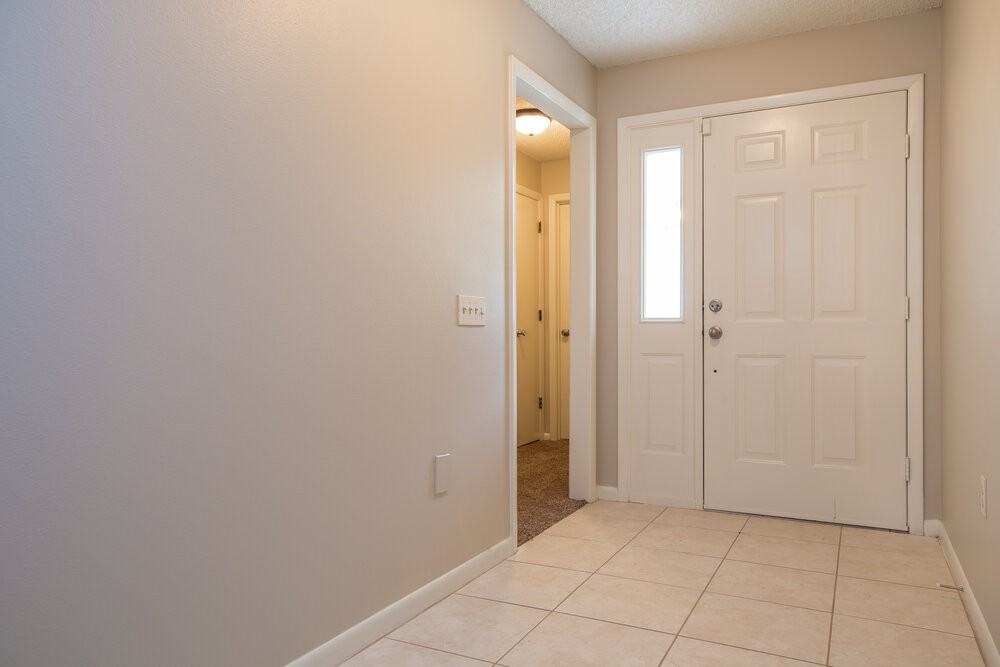 411 Greenfield Rd - Photo 2 of 13