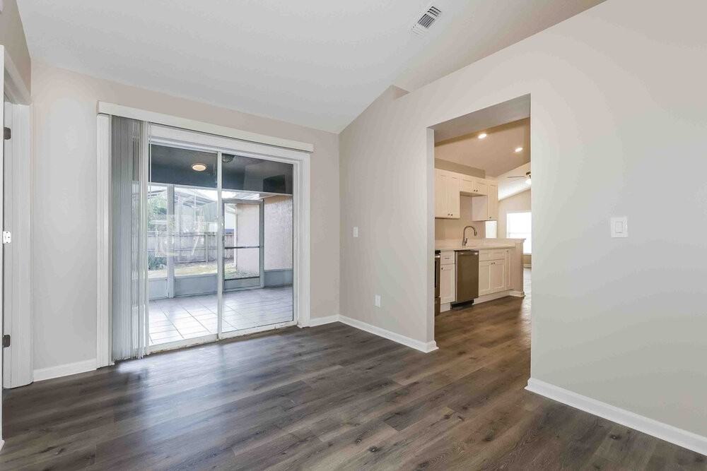 4551 Oak River Cir - Photo 6 of 16