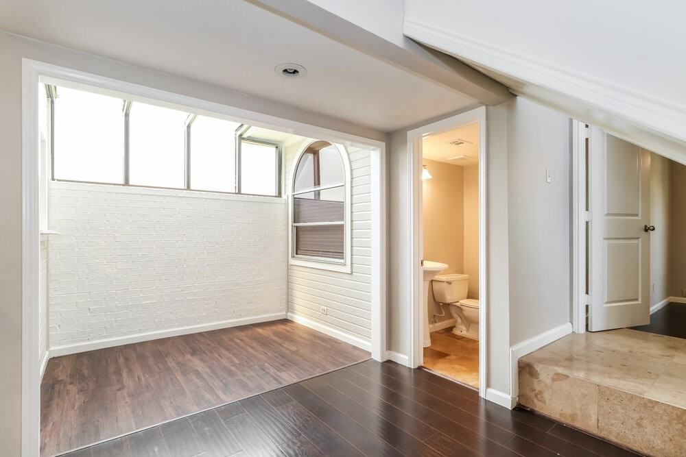 6637 Queensclub Dr - Photo 7 of 17