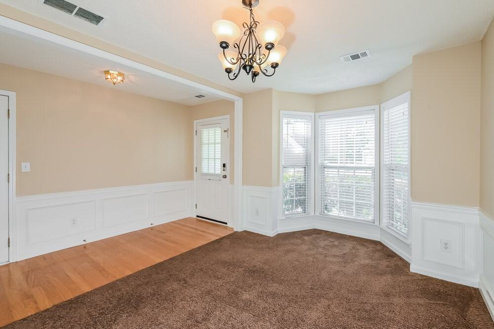 4375 Ridgefair Dr - Photo 6 of 17