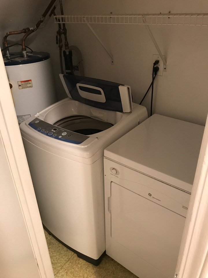 1219 Barcelona Dr #04 - Photo 2 of 16