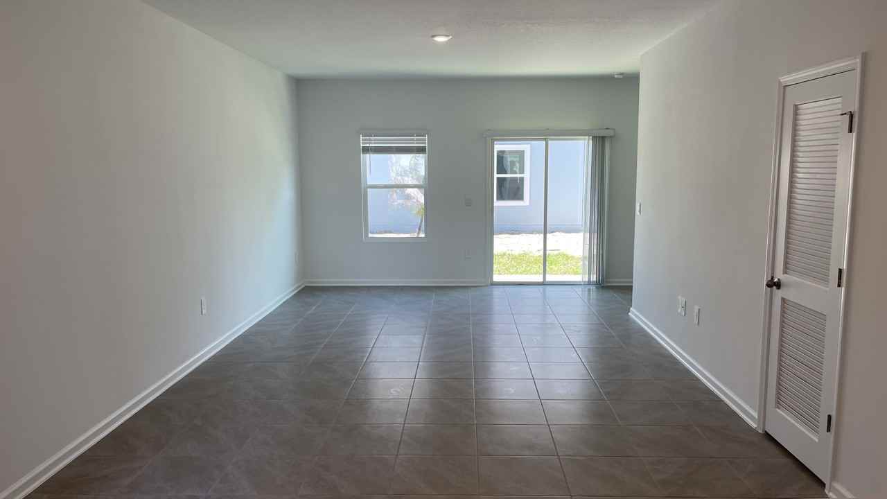 Sunnyvale St #75 - Photo 4 of 36