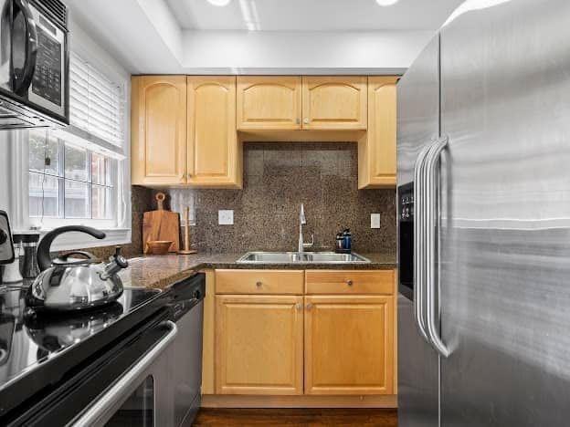 4232 Walker Rd #A - Photo 3 of 8