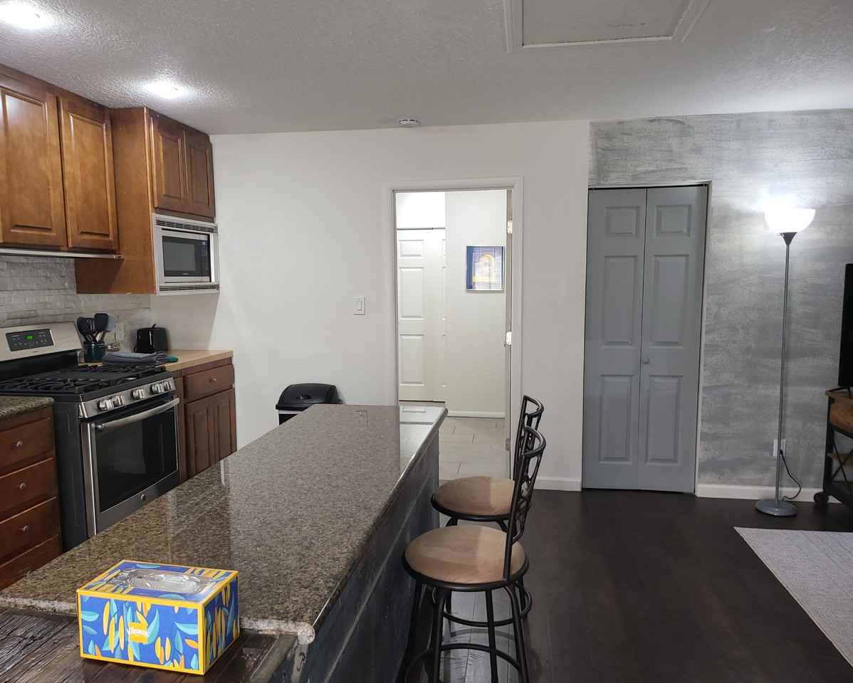 601 E Beale St #3 - Photo 4 of 8