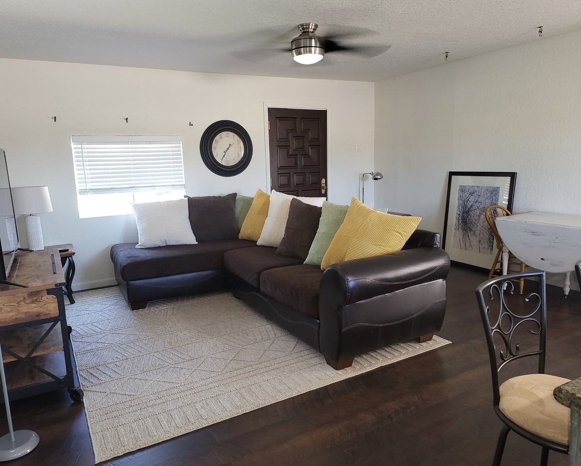 601 E Beale St #3 - Photo 5 of 8