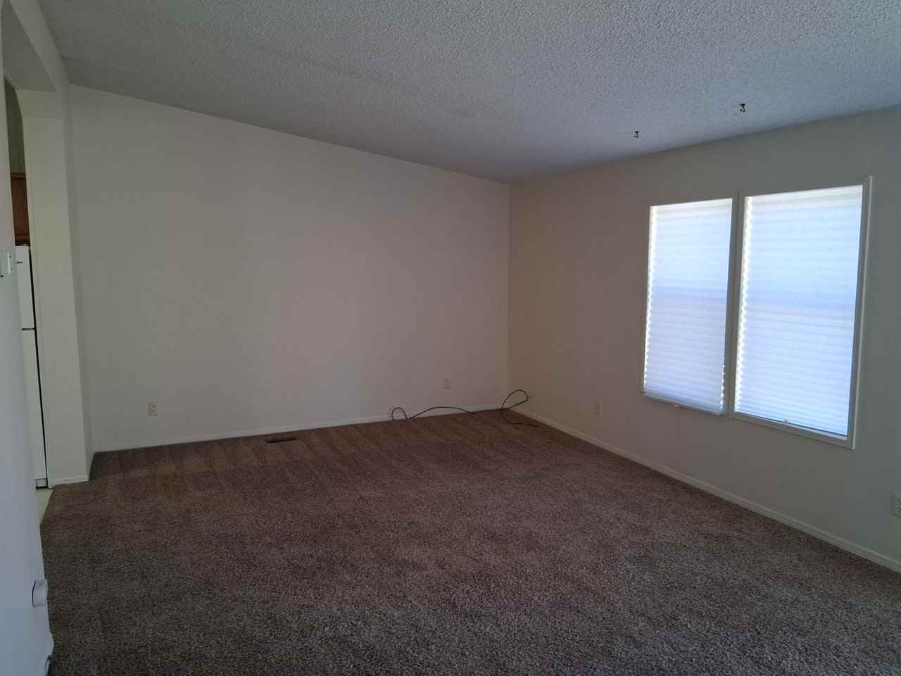 1355 Harding Ave #B - Photo 7 of 8