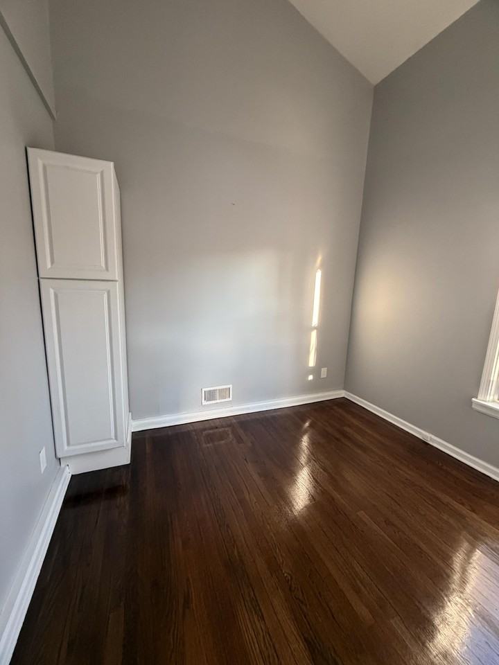 30 Ann St #2 - Photo 6 of 10