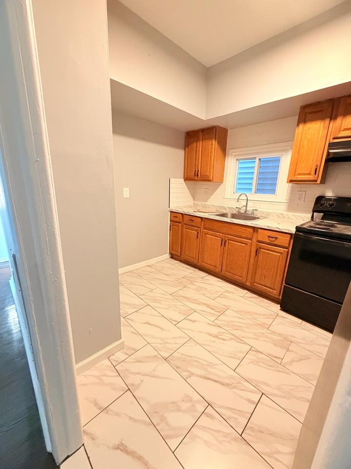 30 Ann St #2 - Photo 7 of 10