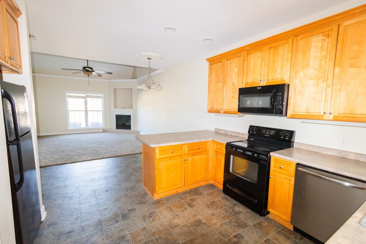 8100 Burkhalter Rd #1001 - Photo 7 of 23