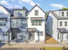 featured image of 4801 Gossamer Ln