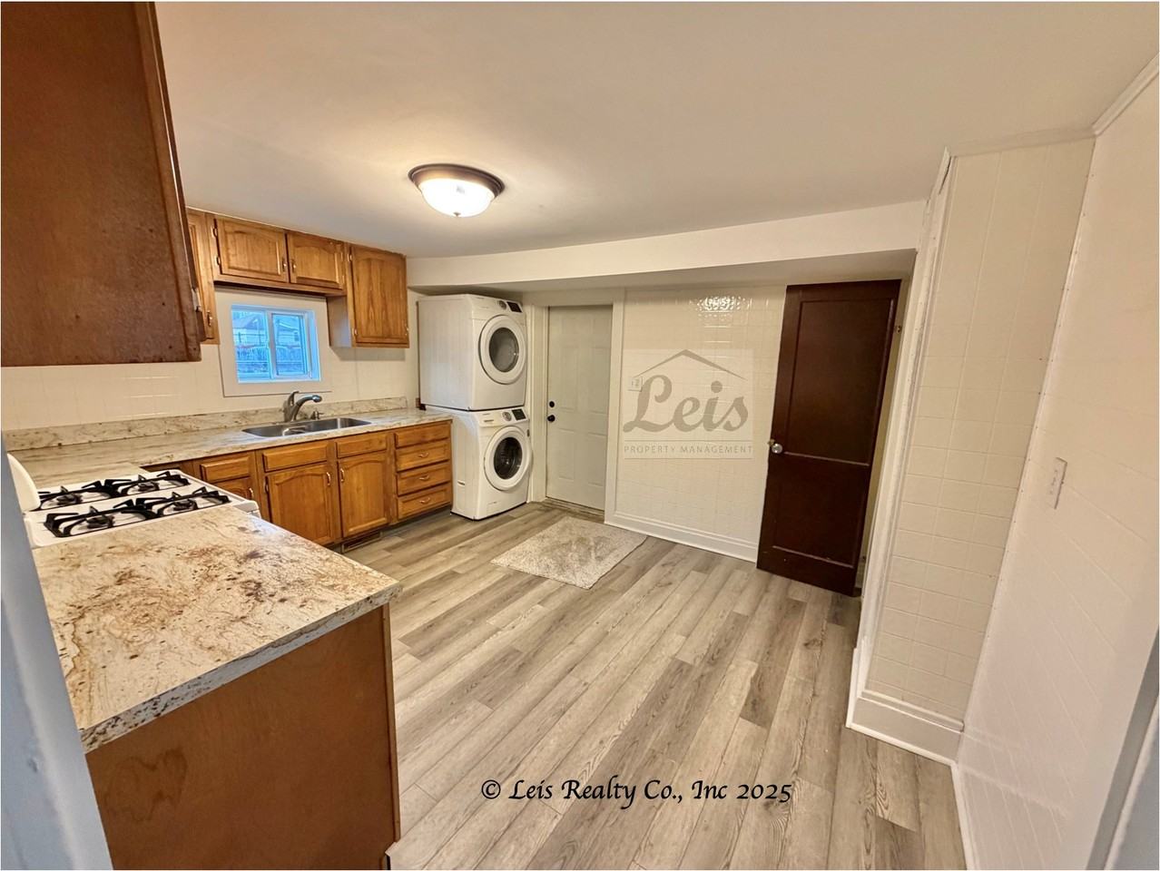 301 E Canal St #1 - Photo 5 of 20