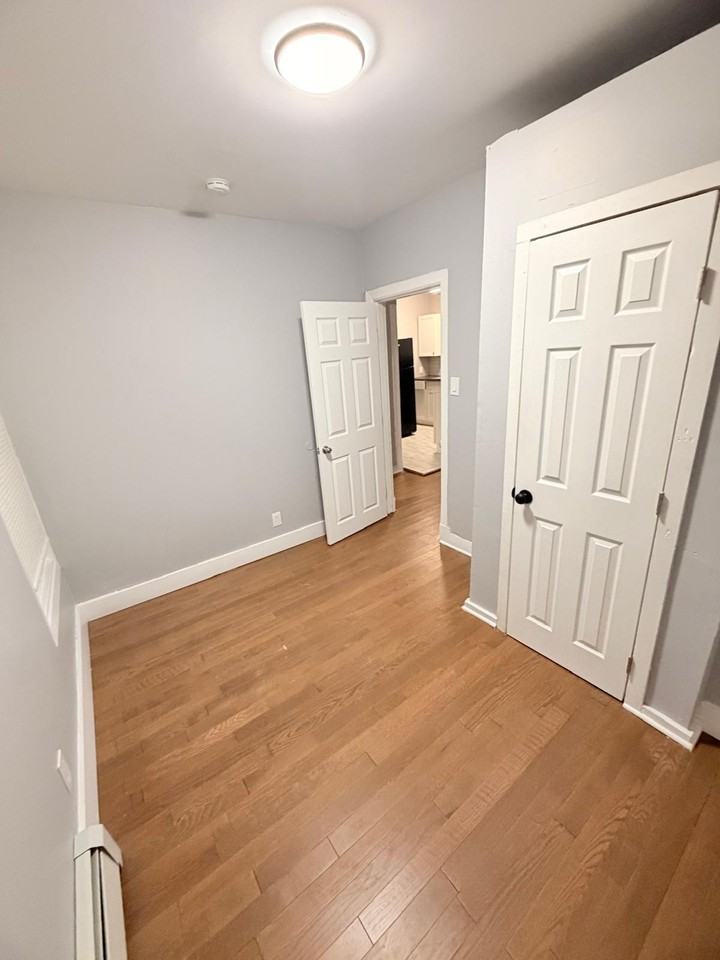 108 Dewitt St 1st Fl #1 - Photo 6 of 6