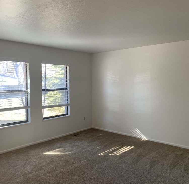 818 Mansfield Dr #1 - Photo 3 of 17