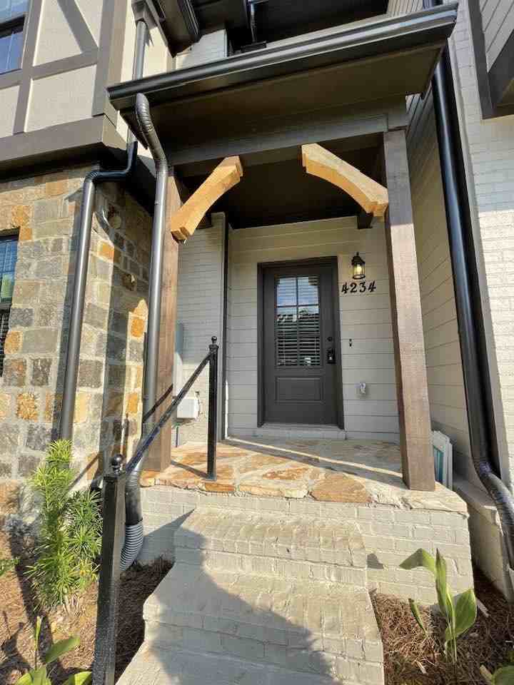 4234 Lennox Dr - Photo 2 of 22