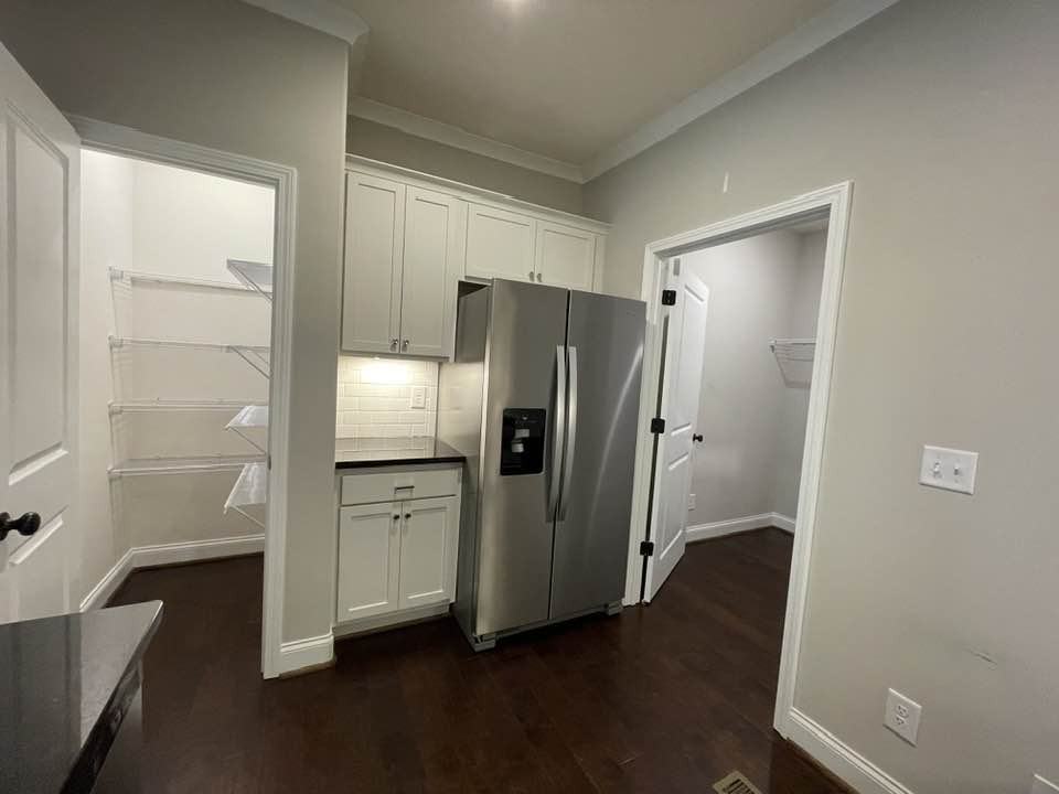 4234 Lennox Dr - Photo 5 of 22