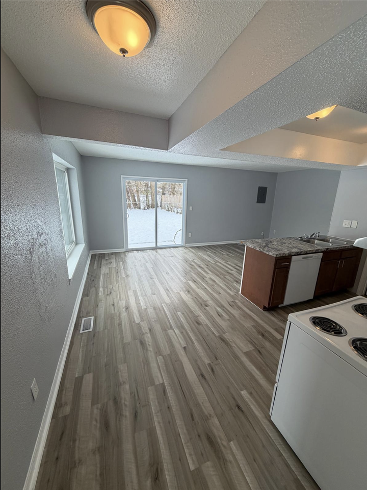 3561 Valencia St #3563 - Photo 3 of 9