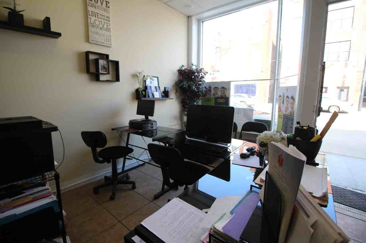 3512 N Pulaski Rd #1 - Photo 7 of 9