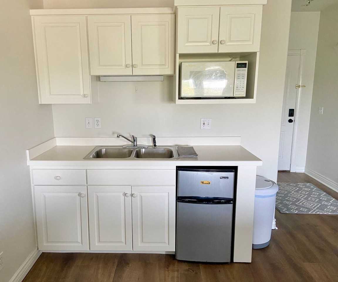 350 North Fairway Drive H-5 - 1 #1 - Photo 7 of 13