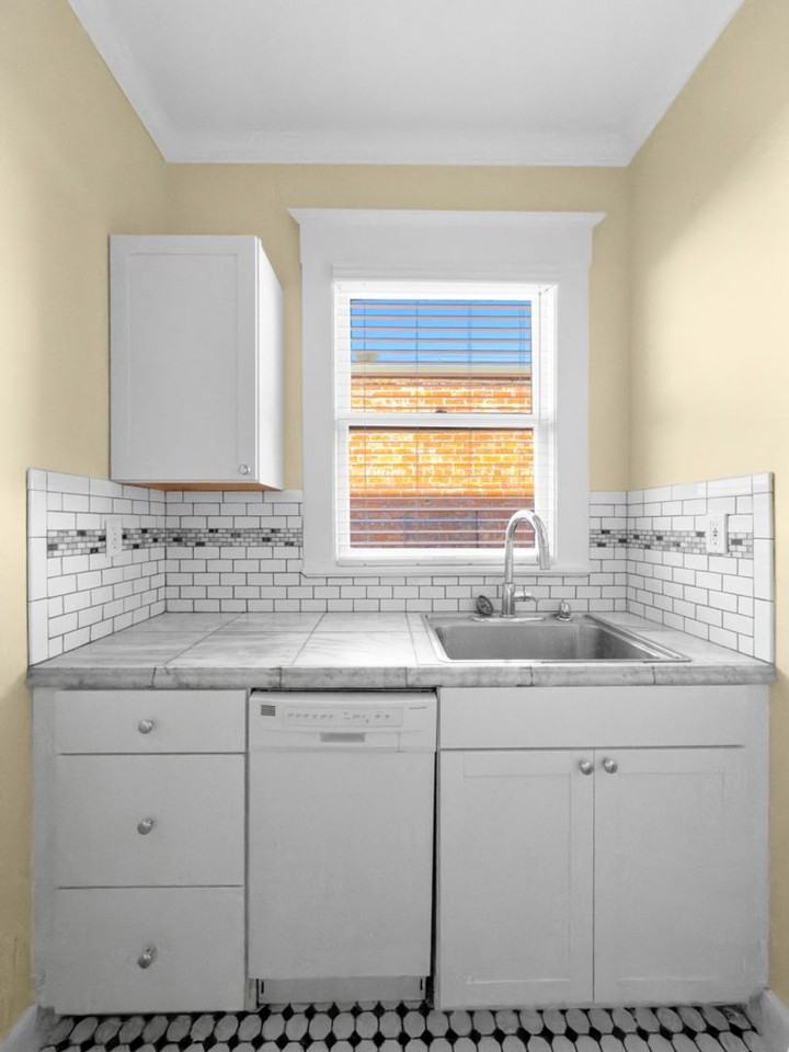 2056 NW Glisan Street - Photo 7 of 22