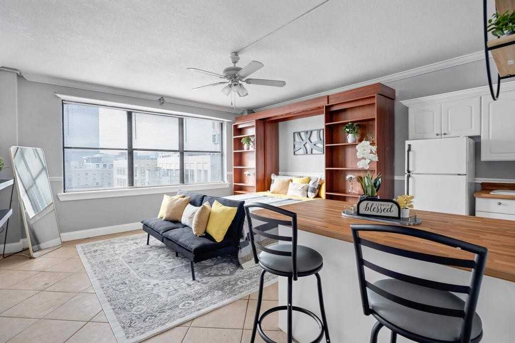 311 W Ashley St #810 - Photo 5 of 26