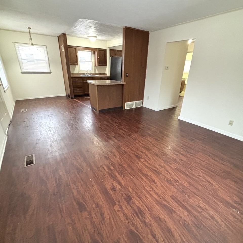 6321 Cooper Road - Photo 4 of 13