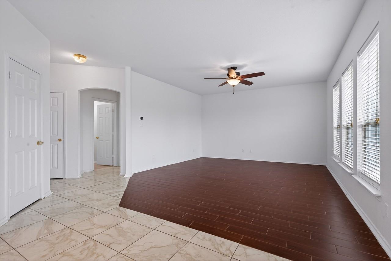 23211 Kaitlyn Cyn #1 - Photo 5 of 32