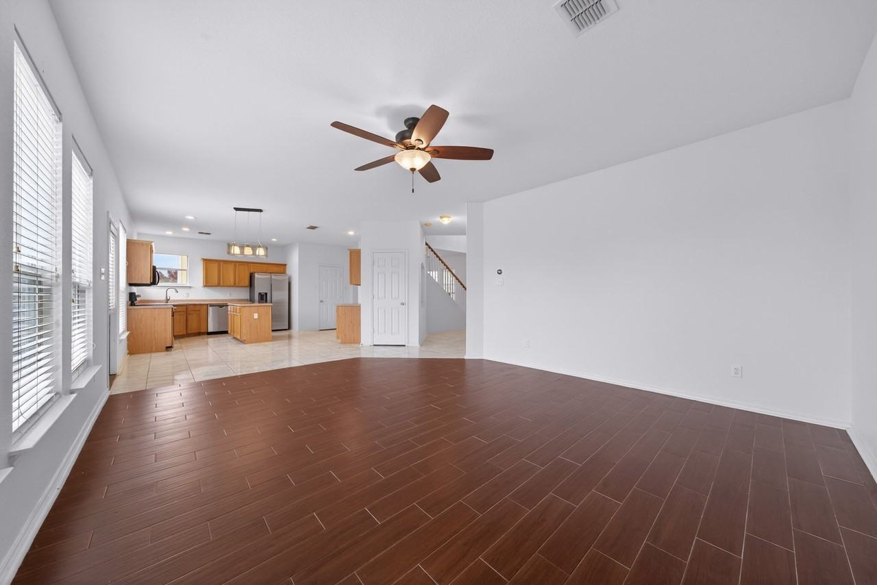 23211 Kaitlyn Cyn #1 - Photo 6 of 32