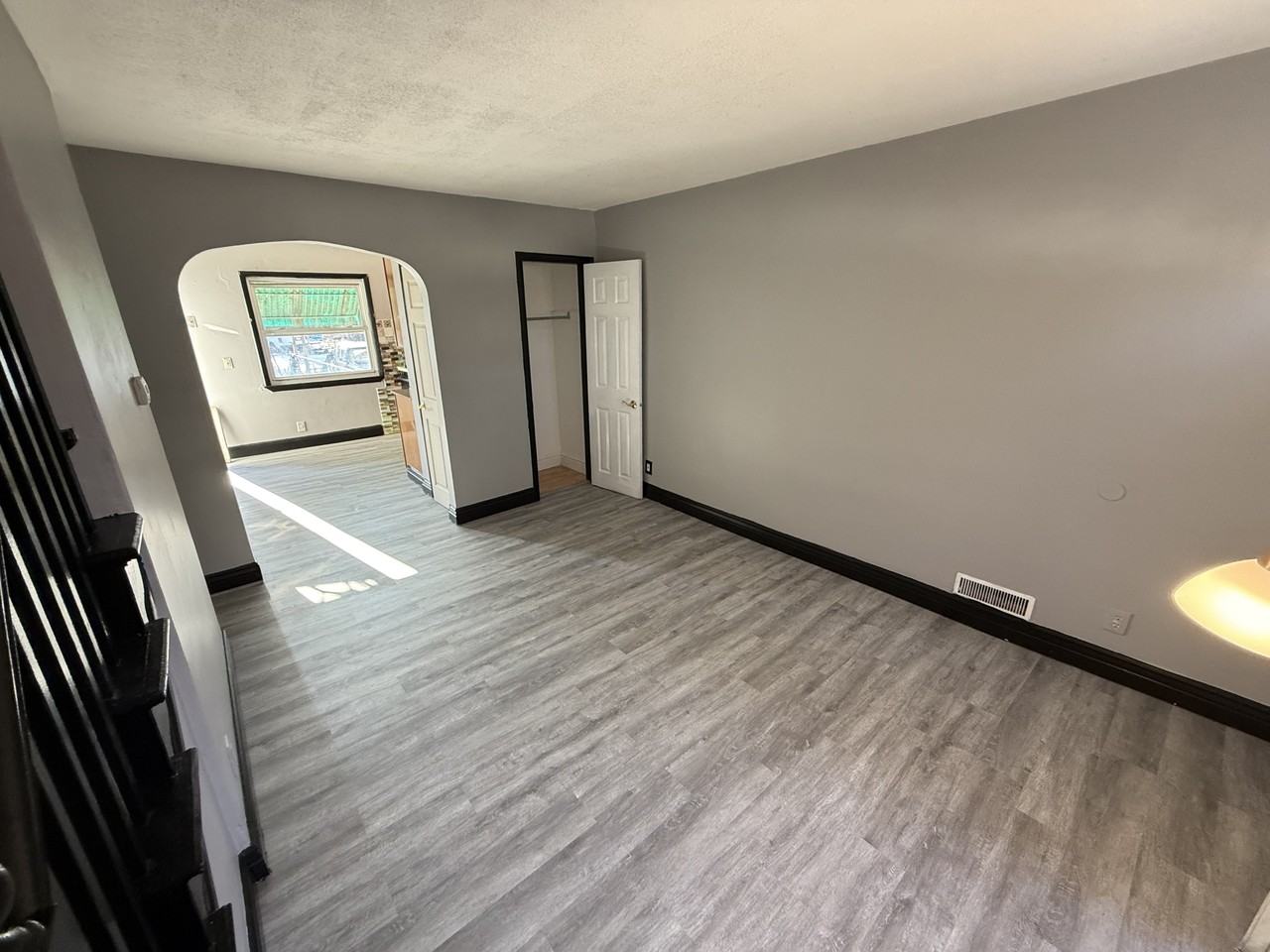 419 Garden Ave #1 - Photo 3 of 13