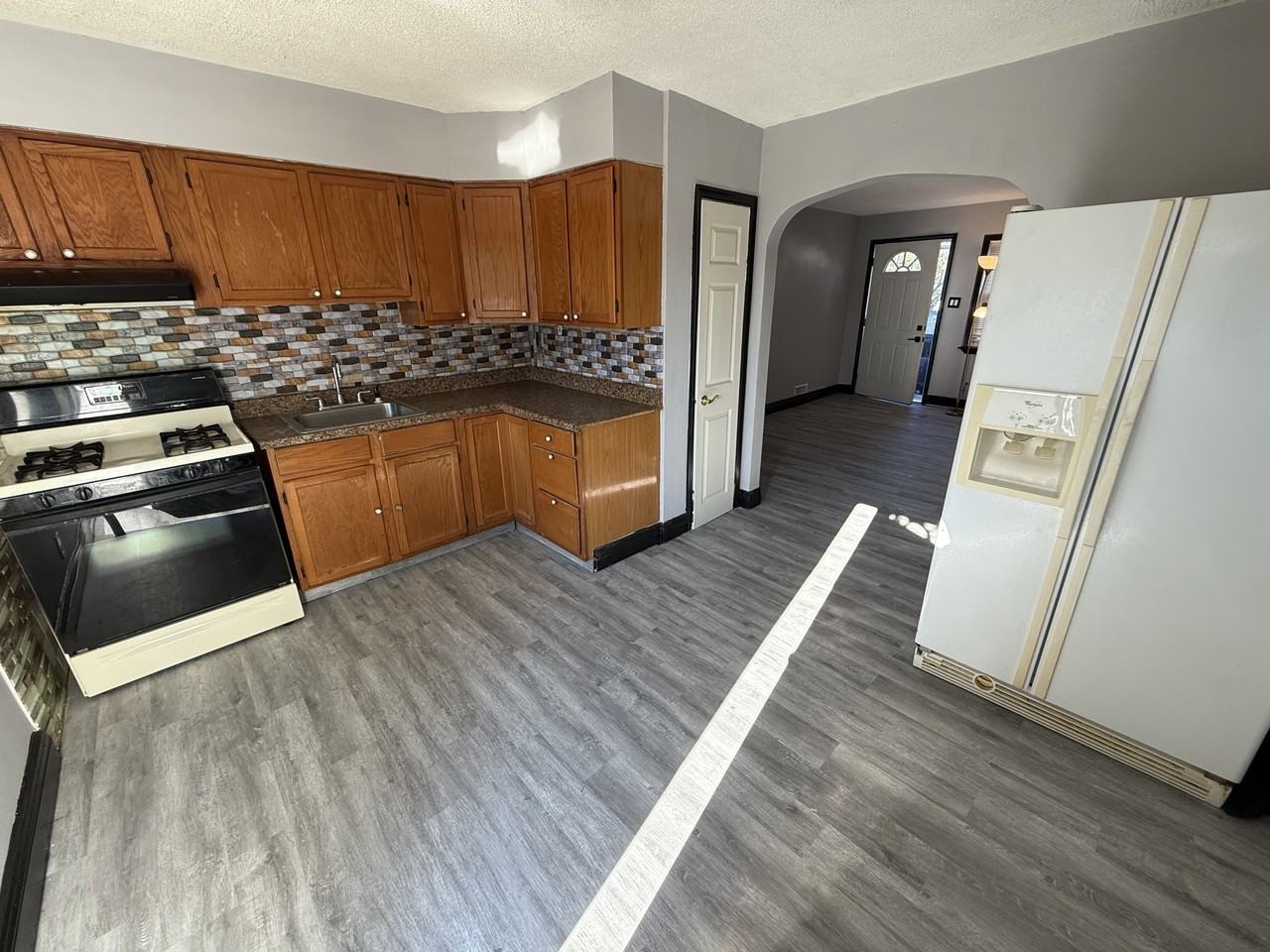 419 Garden Ave #1 - Photo 4 of 13