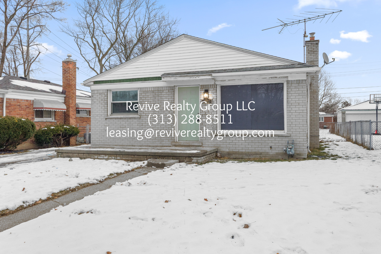 7515 Trafalgar St #1 - Photo 2 of 21