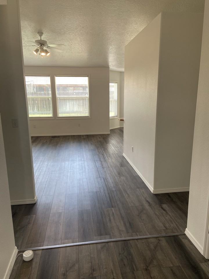 1745 Challis Dr #1 - Photo 3 of 26