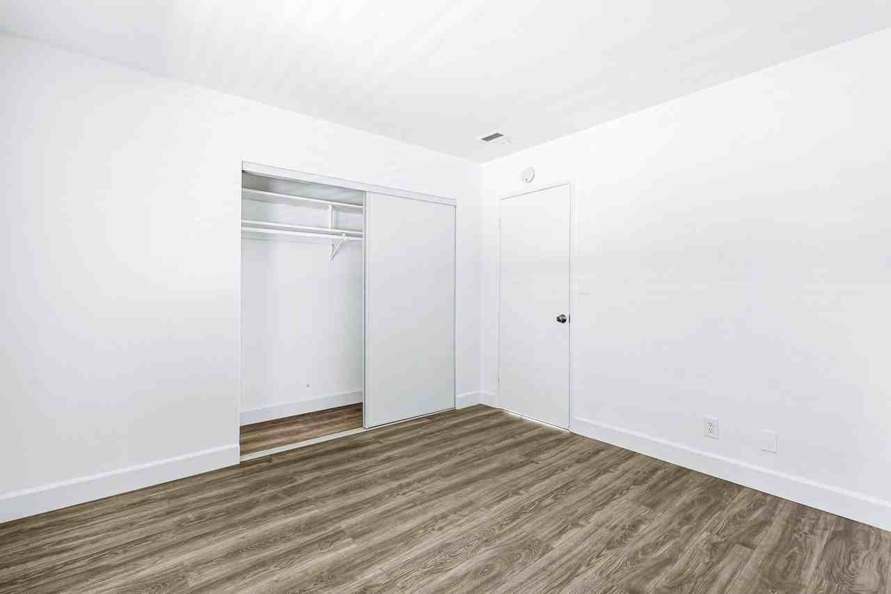 55170 Airlane Dr - Photo 6 of 17