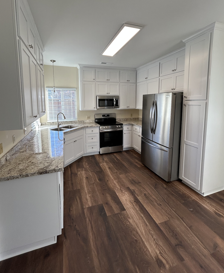 366 Hollyhock Cir #1 - Photo 4 of 9