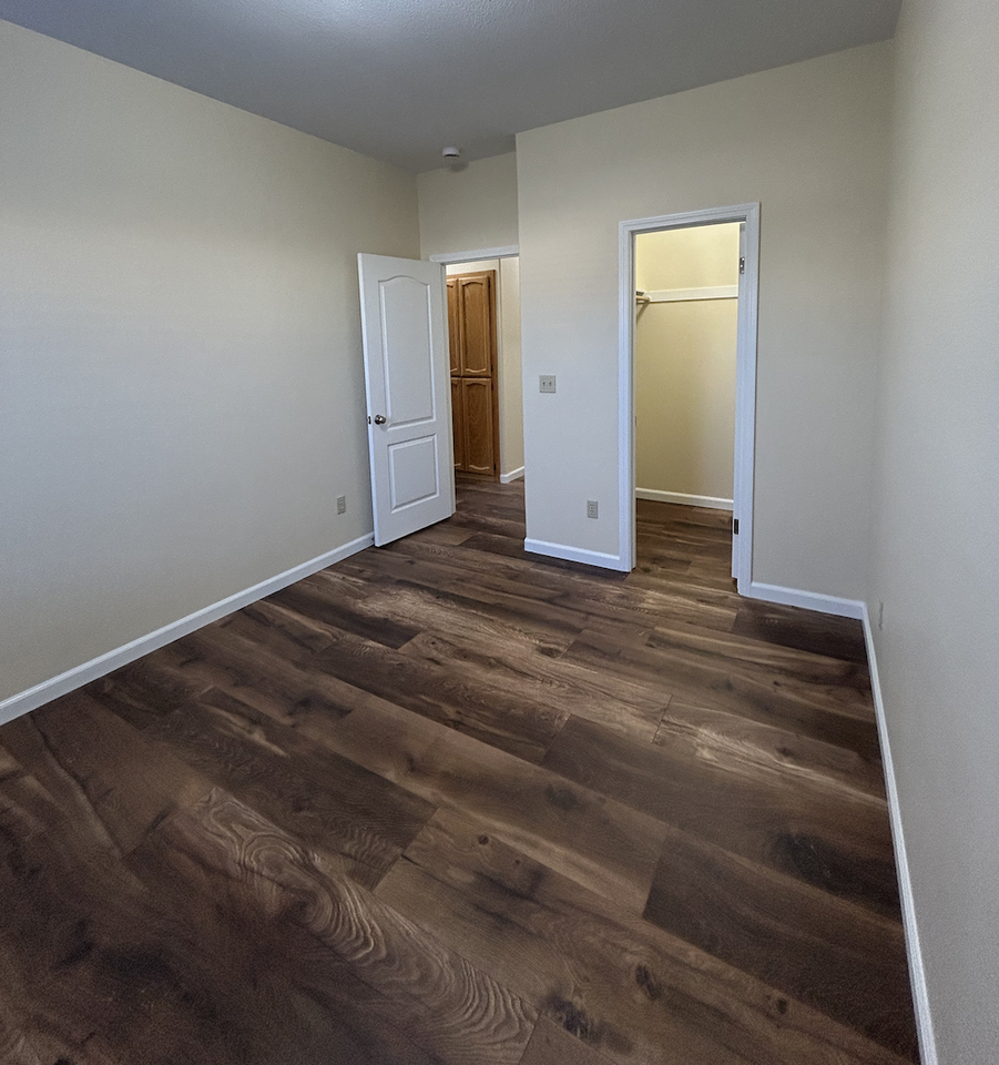 366 Hollyhock Cir #1 - Photo 5 of 9