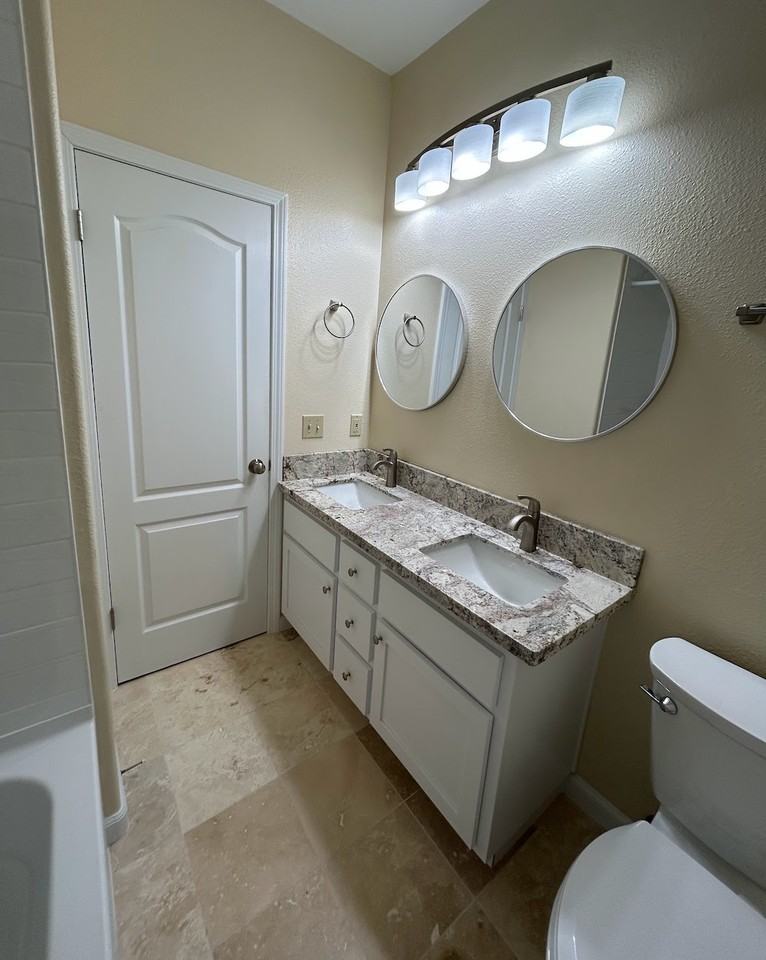 366 Hollyhock Cir #1 - Photo 7 of 9