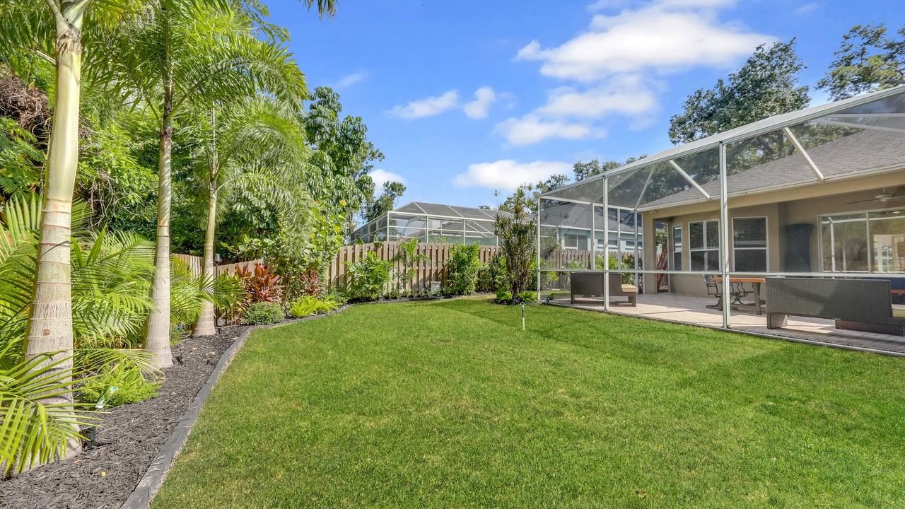 72 Tall Trees Ct #1 - Photo 3 of 12