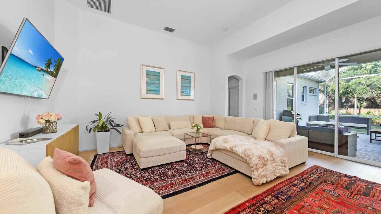 72 Tall Trees Ct #1 - Photo 6 of 12